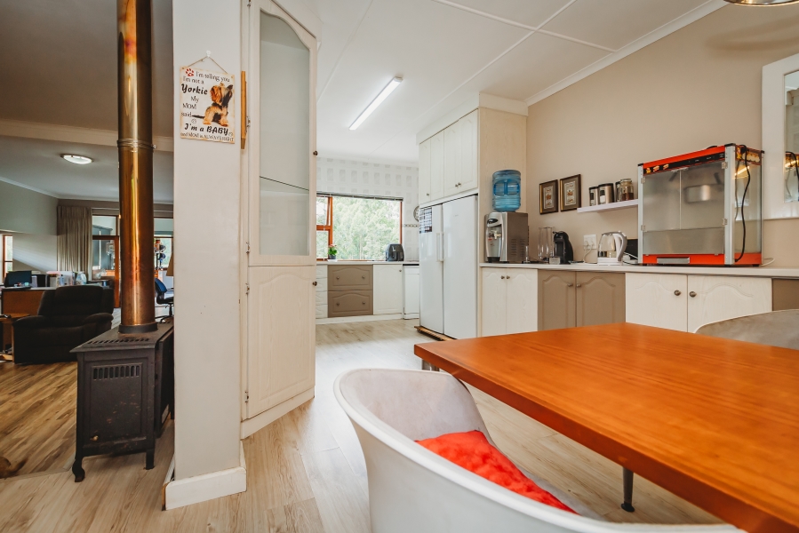 4 Bedroom Property for Sale in Twee Rivieren Western Cape